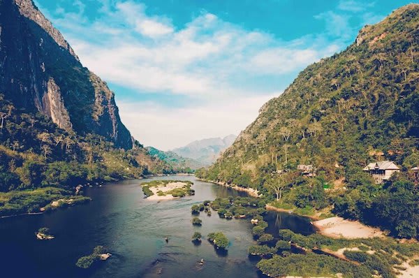 Anouvong's Golden Triangle Traverse Upstream Day Two - Upper Mekong