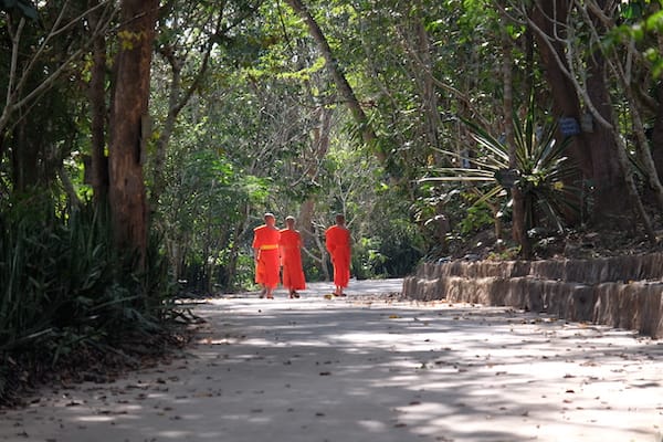 Anouvong's 10-Day Laotian Serendipity Day Five - Monks