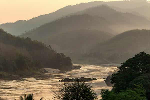 Anouvong - Laotian Serendipity: Vientiane - Huay Xai  (Upstream) - Day 4