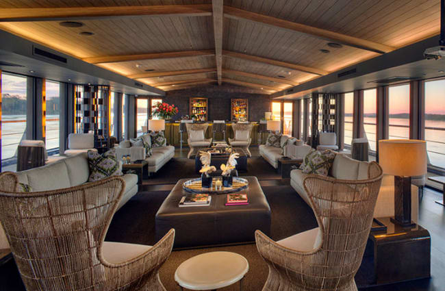 Lounge onboard Aqua Nera